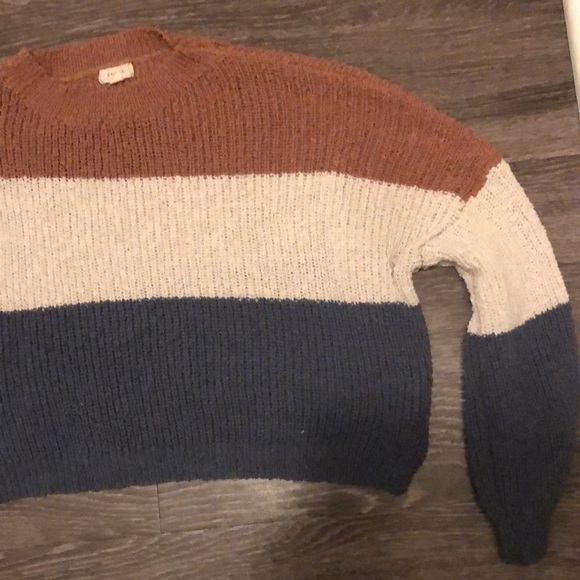 debut cropped sweater - Picture 3 of 5
